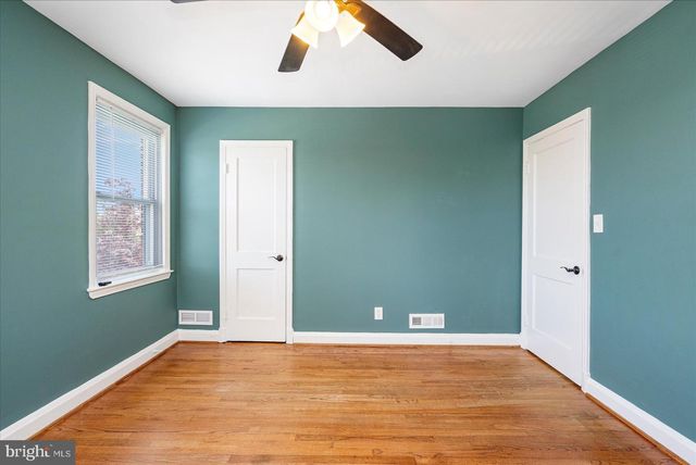 1974 SEARLES RD, Dundalk, MD 21222