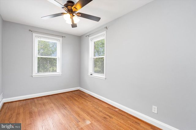 1974 SEARLES RD, Dundalk, MD 21222