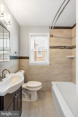 1974 SEARLES RD, Dundalk, MD 21222