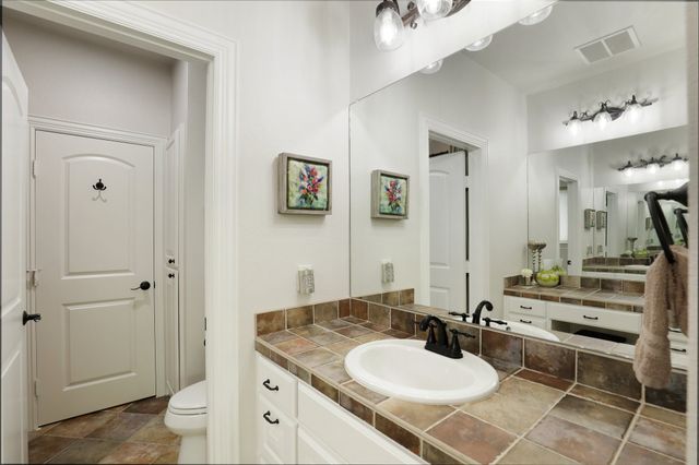 100 Kentucky Derby Drive, Denton, TX 76210