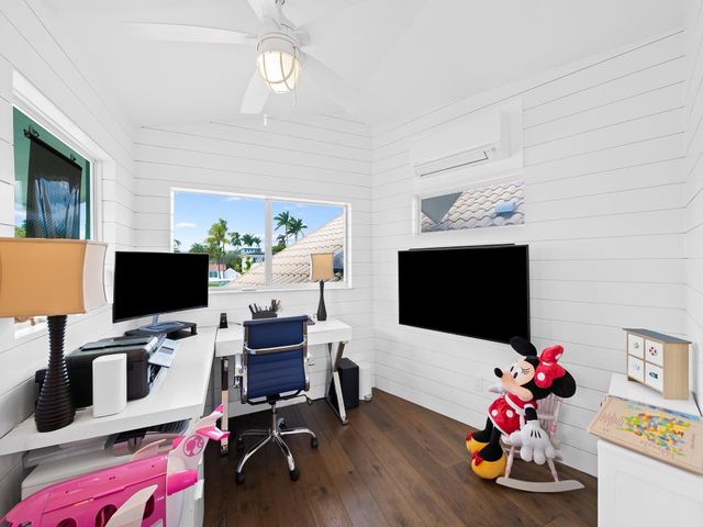 1631 SE 14th Street, Fort Lauderdale, FL 33316