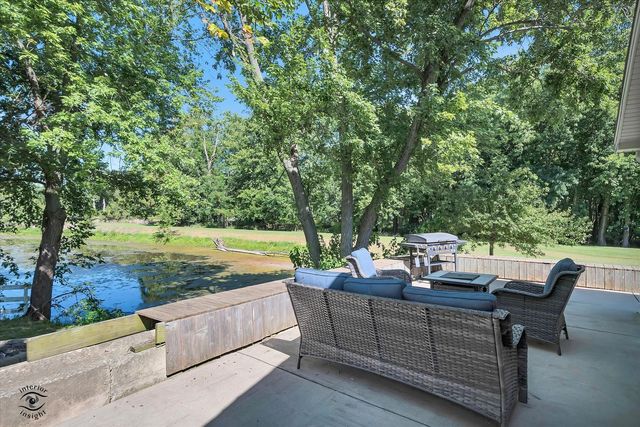 4248 S Youth Camp Road, St. Anne, IL 60964