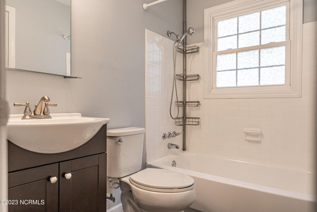 1573 W Pennsylvania Avenue Ext, Southern Pines, NC 28387