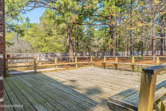 1573 W Pennsylvania Avenue Ext, Southern Pines, NC 28387