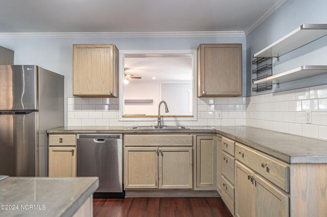 1573 W Pennsylvania Avenue Ext, Southern Pines, NC 28387