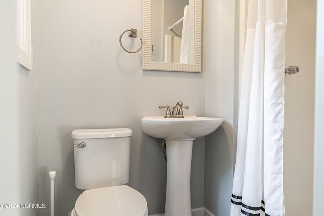 1573 W Pennsylvania Avenue Ext, Southern Pines, NC 28387