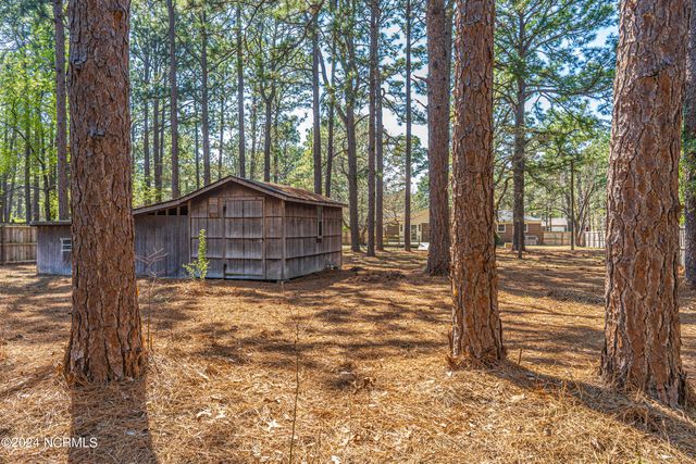 1573 W Pennsylvania Avenue Ext, Southern Pines, NC 28387