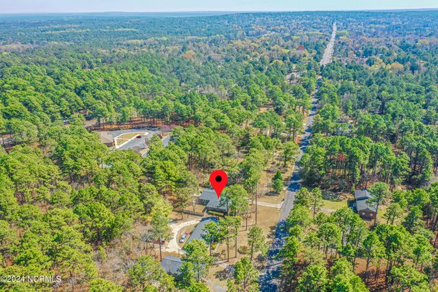 1573 W Pennsylvania Avenue Ext, Southern Pines, NC 28387