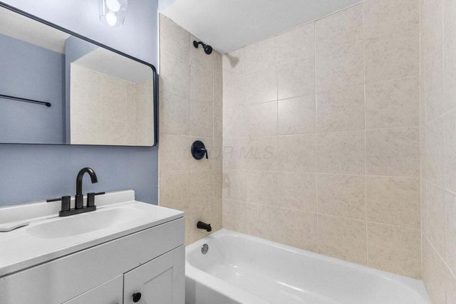 2173 Lexington Avenue, Columbus, OH 43211