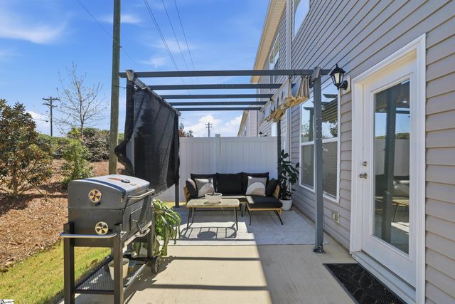 569 Yellow Fox Road, Greer, SC 29650