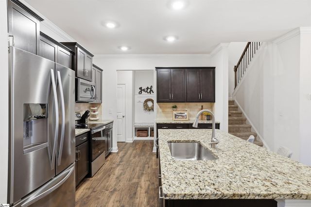 569 Yellow Fox Road, Greer, SC 29650