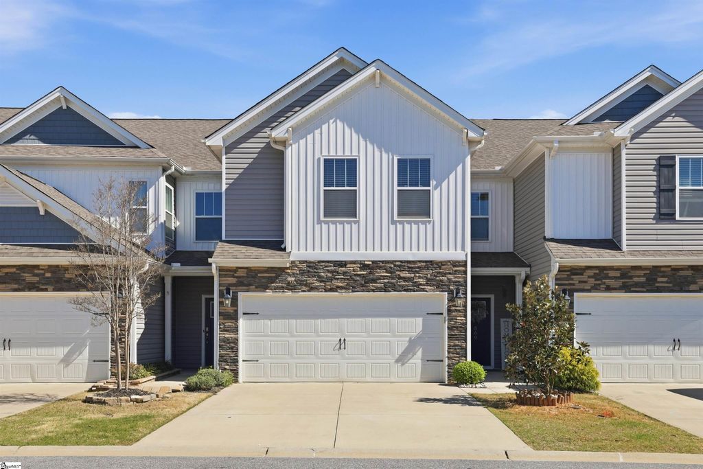 569 Yellow Fox Road, Greer, SC 29650