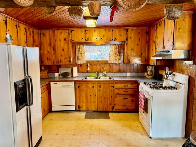 1397 VT Route 12, Elmore, VT 05661