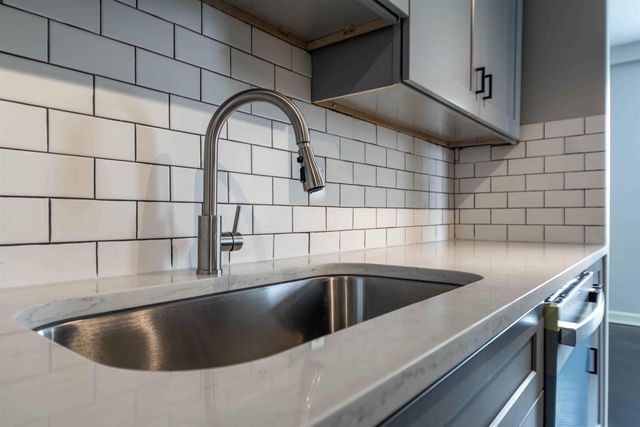 109 N Main St Apt 806, Memphis, TN 38103