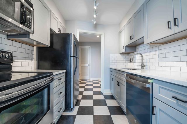 109 N Main St Apt 806, Memphis, TN 38103