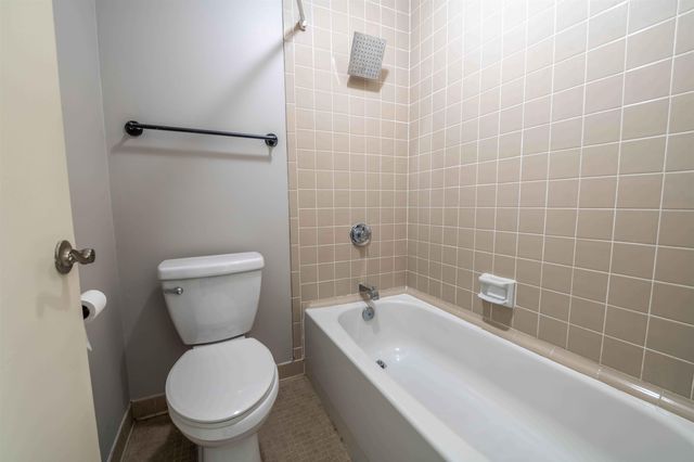 109 N Main St Apt 806, Memphis, TN 38103