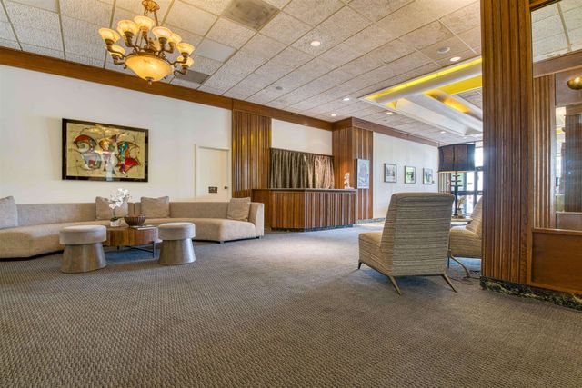 109 N Main St Apt 806, Memphis, TN 38103