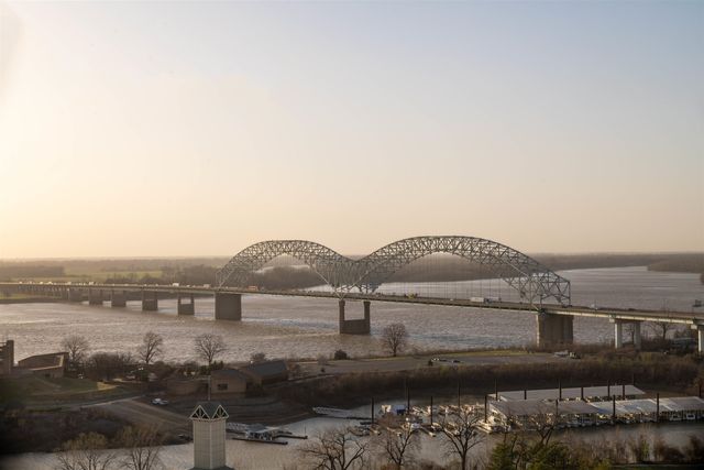 109 N Main St Apt 806, Memphis, TN 38103