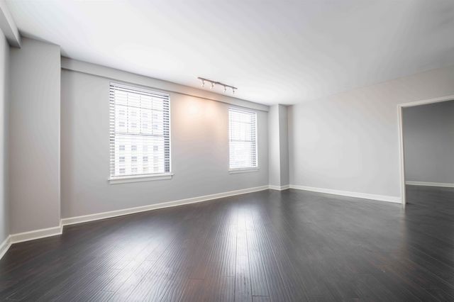 109 N Main St Apt 806, Memphis, TN 38103