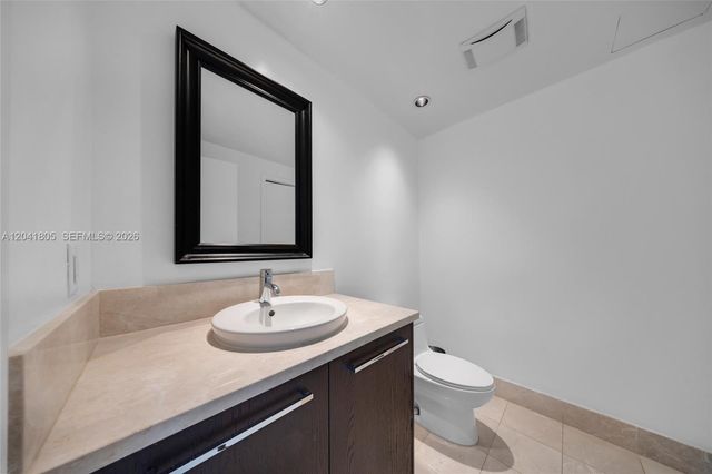 17121 Collins Ave 1406, Sunny Isles Beach, FL 33160