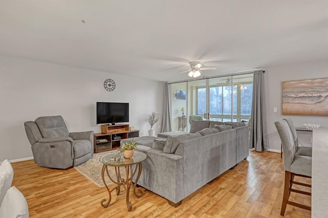105 Half Moon Circle F1, Hypoluxo, FL 33462