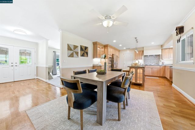 5181 Greenmeadow Dr, Concord, CA 94521