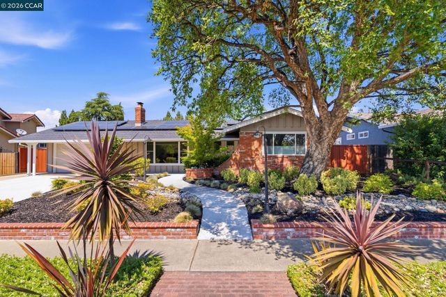 5181 Greenmeadow Dr, Concord, CA 94521