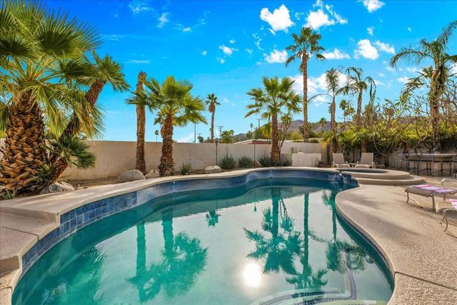 38207 Paradise Way, Cathedral City, CA 92234