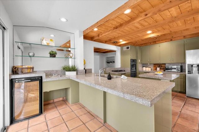 38207 Paradise Way, Cathedral City, CA 92234