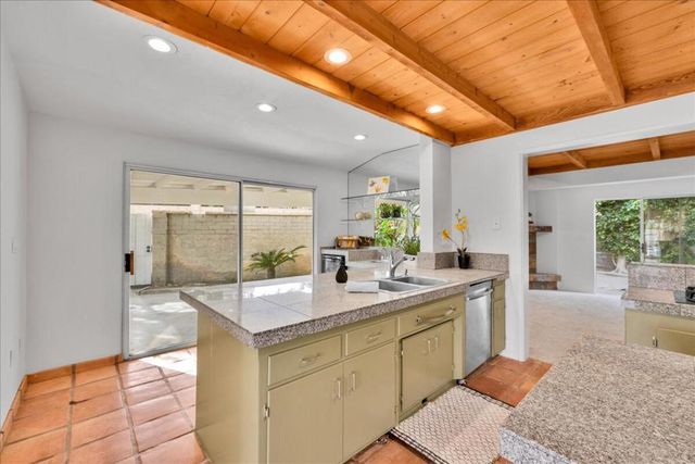 38207 Paradise Way, Cathedral City, CA 92234