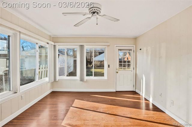 2052 Byrd Street, Dearborn, MI 48124