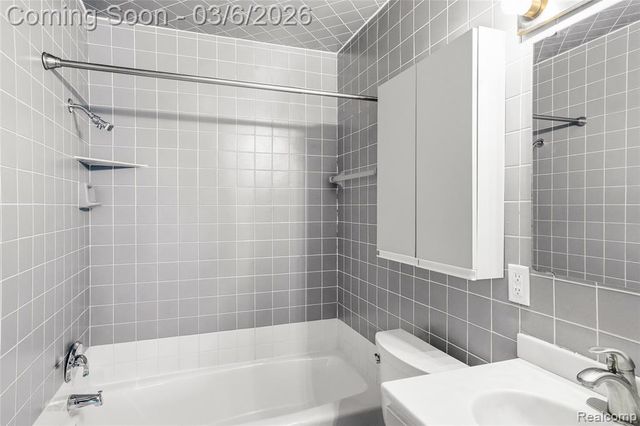 2052 Byrd Street, Dearborn, MI 48124