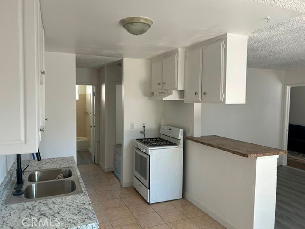 118 E Truslow, Fullerton, CA 92832 — photo 3