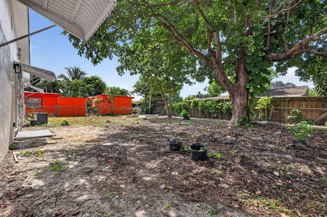 3830 SW 30th Street, Hollywood, FL 33023
