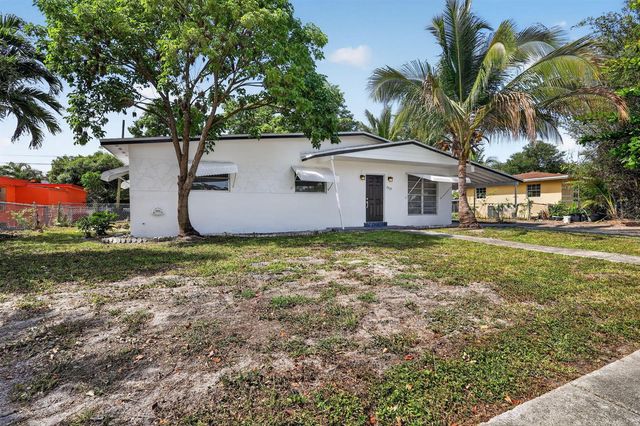3830 SW 30th Street, Hollywood, FL 33023