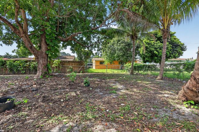 3830 SW 30th Street, Hollywood, FL 33023