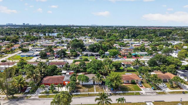 3830 SW 30th Street, Hollywood, FL 33023