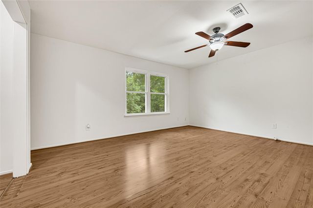 2031 Aspen Glade Drive, Houston, TX 77339