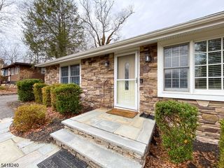 28 Woodside Dr, West Milford Twp., NJ 07480