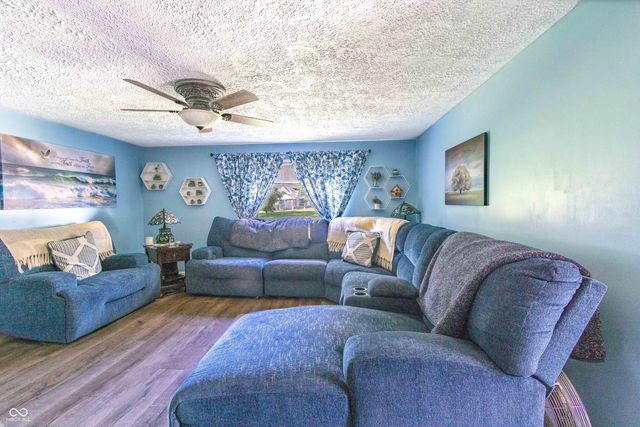 179 Cross, Clayton, IN 46118