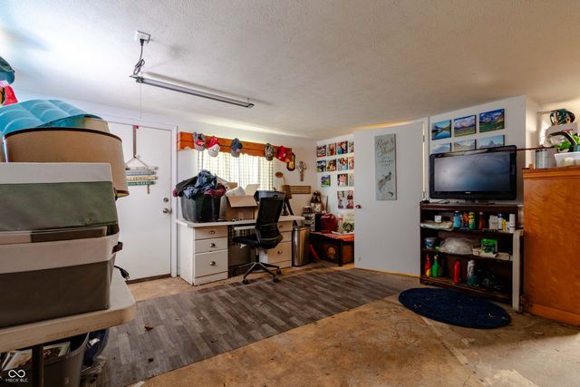 179 Cross, Clayton, IN 46118