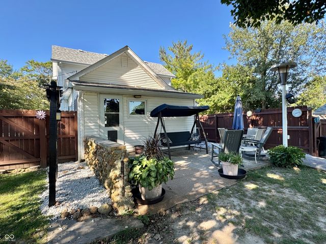 179 Cross, Clayton, IN 46118