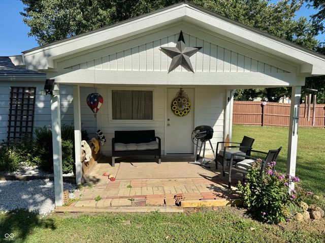 179 Cross, Clayton, IN 46118