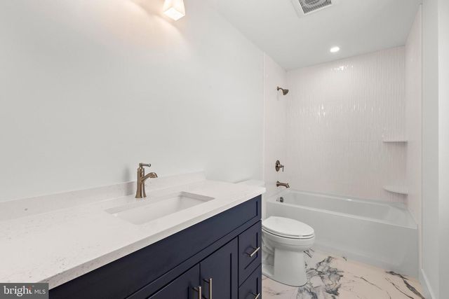 61 BUDD DRIVE, Manahawkin, NJ 08050