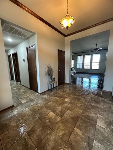 605 Carolyn Ridge Road, Norman, OK 73071