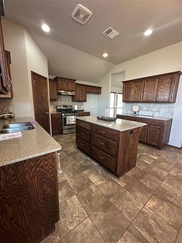 605 Carolyn Ridge Road, Norman, OK 73071