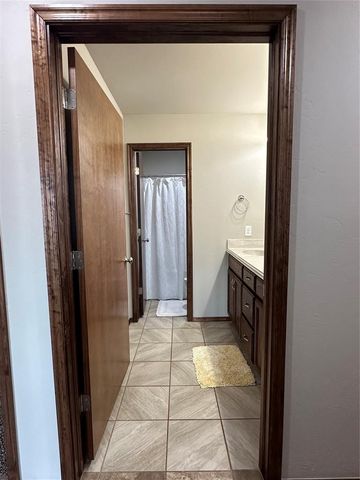 605 Carolyn Ridge Road, Norman, OK 73071