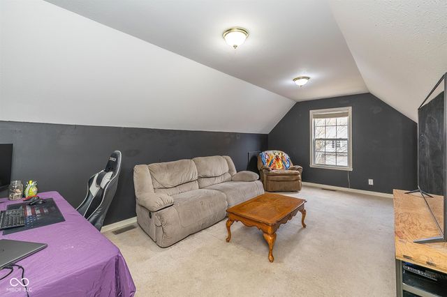 17031 Flinchum Way E, Noblesville, IN 46062