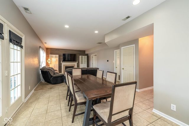 17031 Flinchum Way E, Noblesville, IN 46062