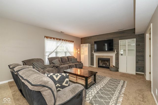 17031 Flinchum Way E, Noblesville, IN 46062